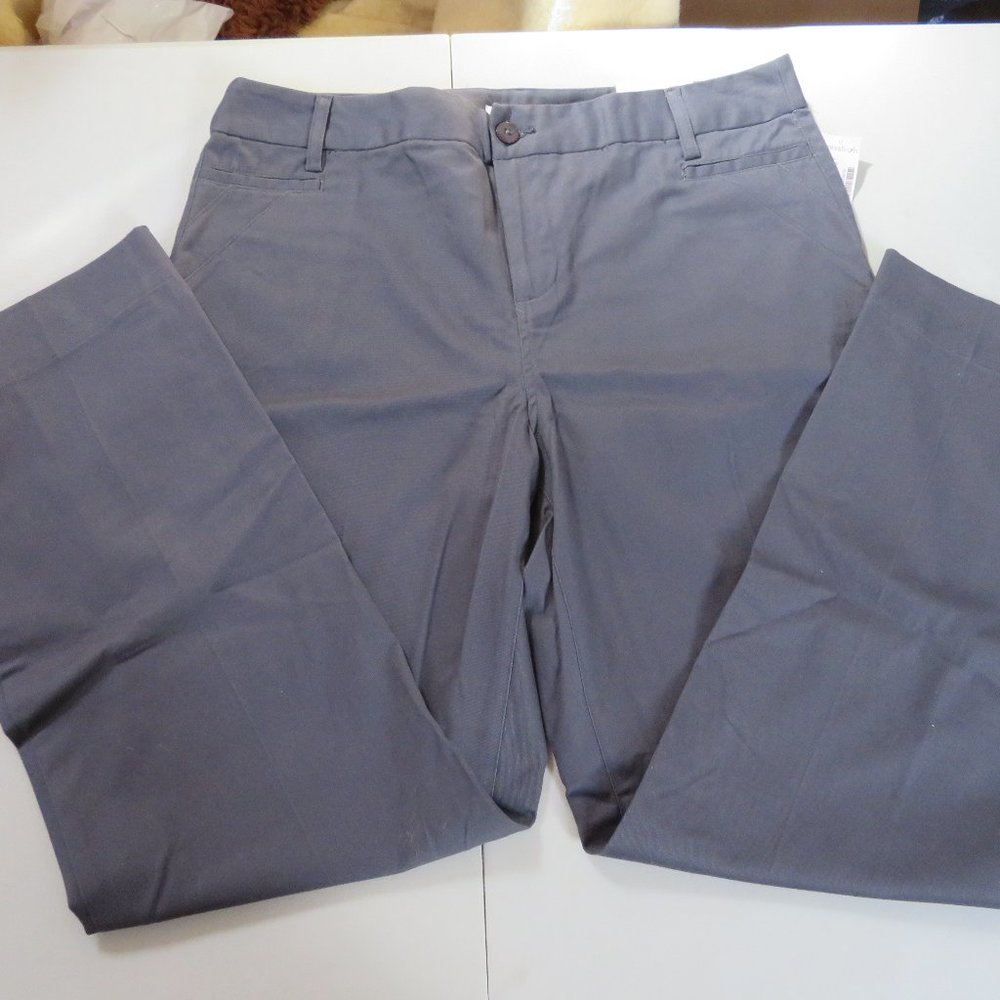 NWT - Dress Barn Grey Pants - Size 16